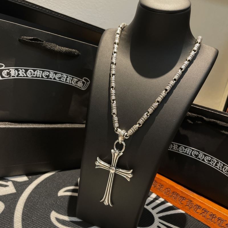 Ch*0me He**ts necklaces